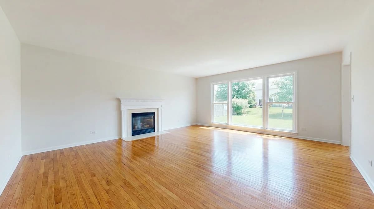Empty unfurnished living room before virtual staging