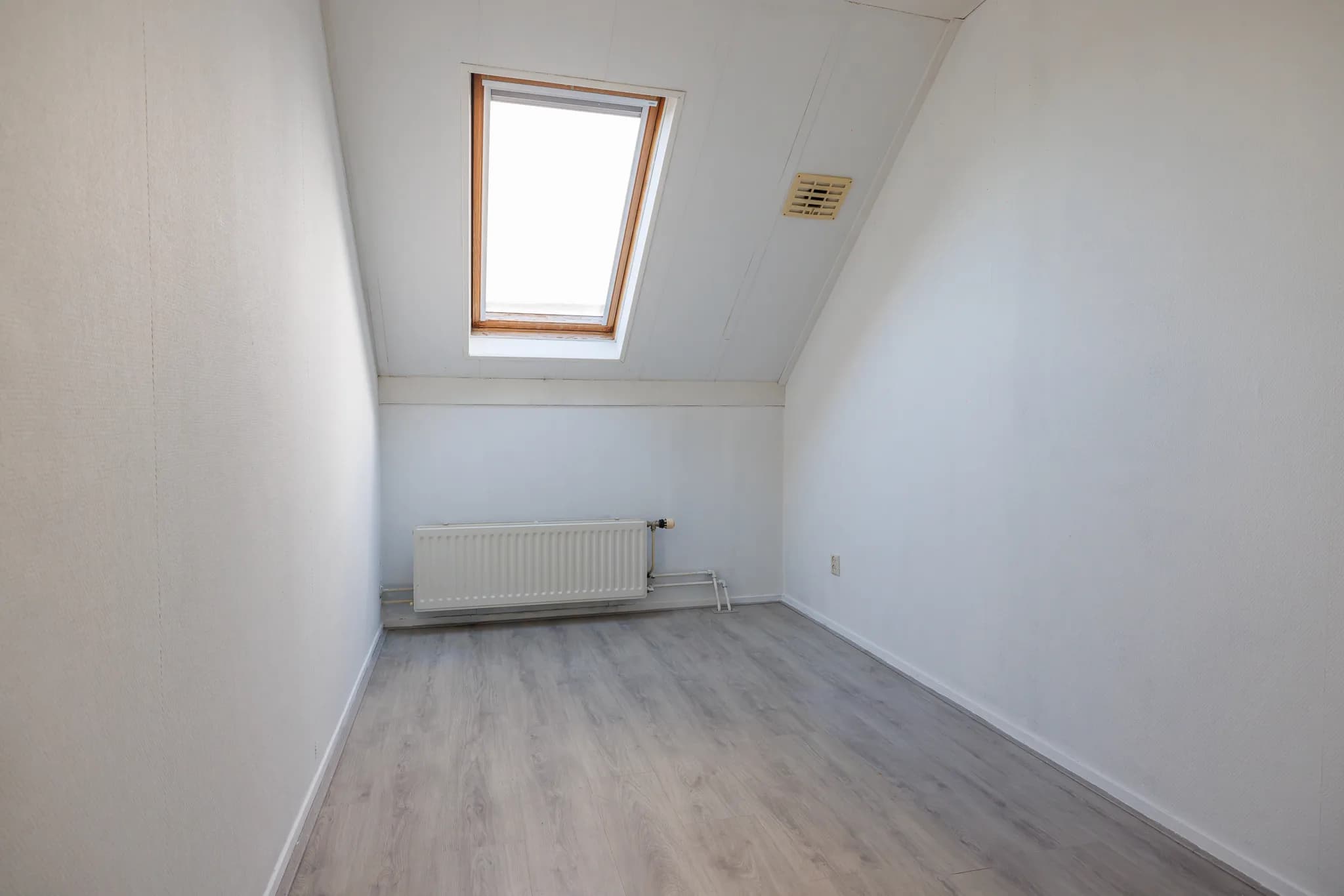 Empty bedroom before